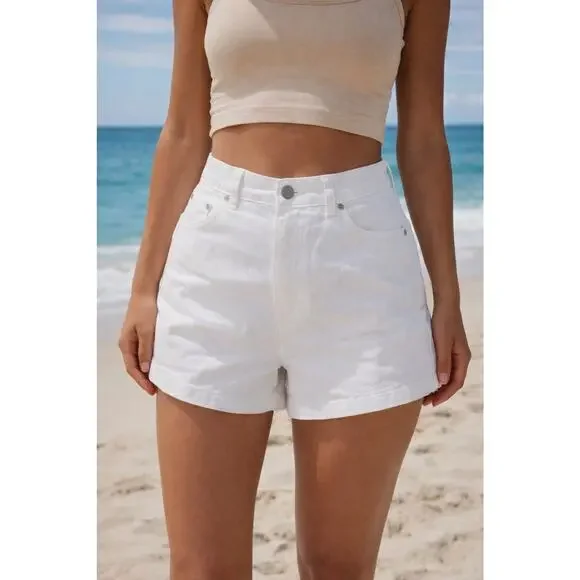 Democracy Women's White Shorts Size 4 Mid Rise Stretch - Picture 1 of 5